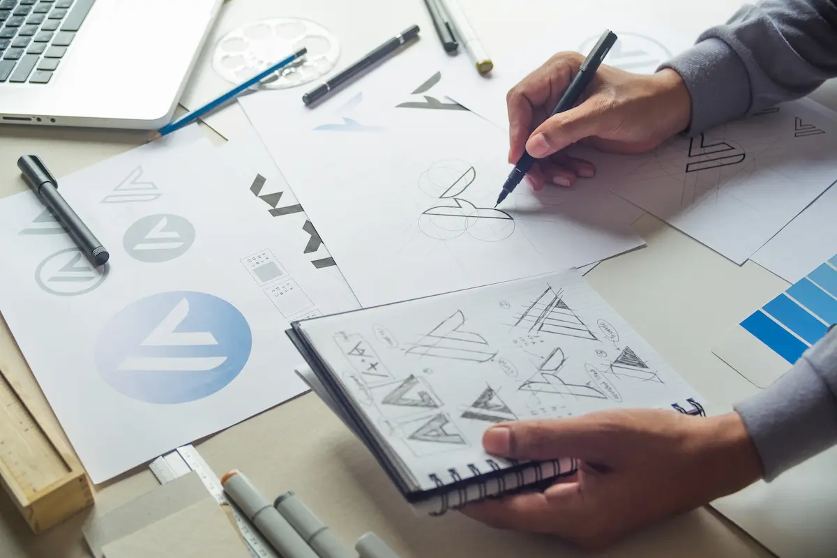 desenvolvendo logotipos para empreendimentos imobiliários